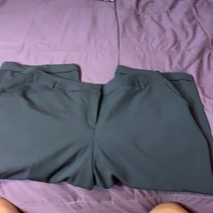 Casual Capri slacks!